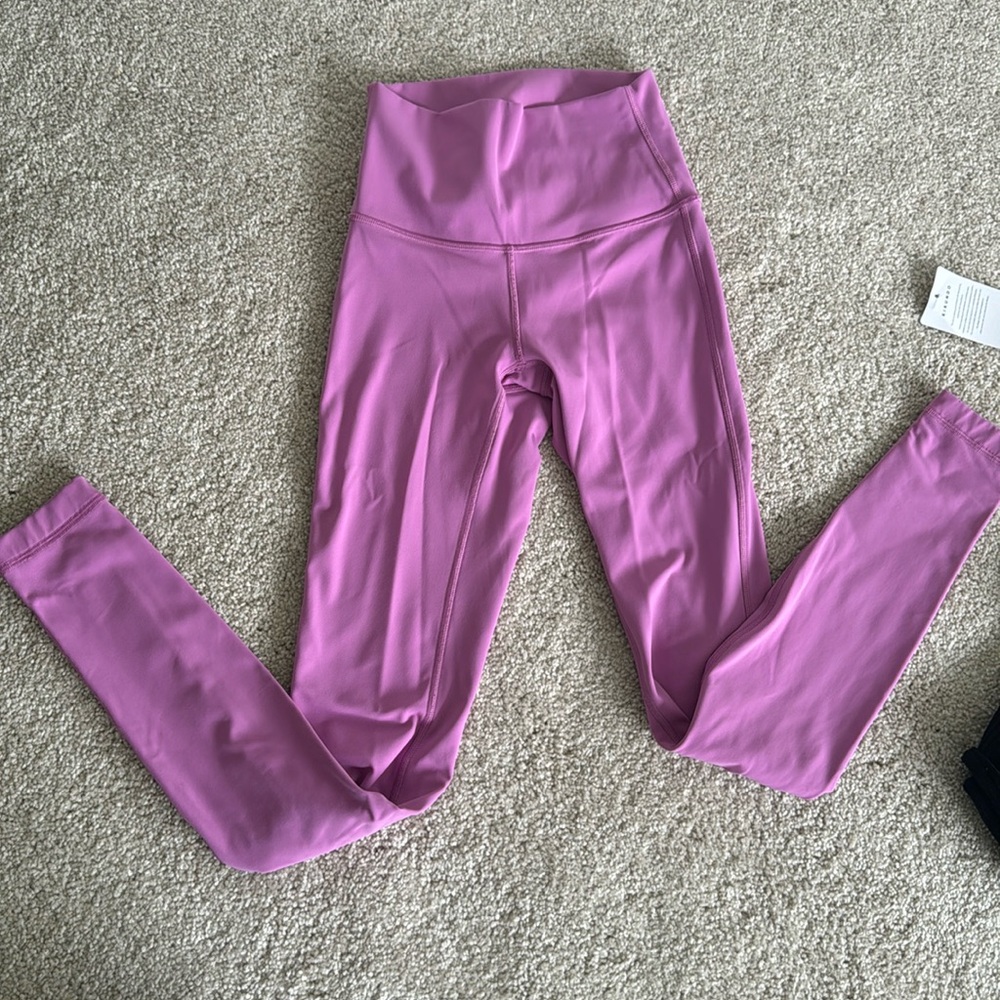 Lululemon Bubblegum pink leggings